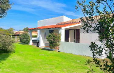 Vermentino - Apartment in Villa - 200m from the Beach - Garden - Wi-Fi - AC - BBQ - Parking - Pet Friendly - Foto 1