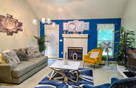 Beautiful Townhome, 11 minutes to Downtown, KCMO. - Foto 1