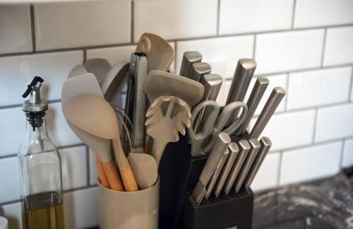 3 Bedroom House with Netflix, FREE Parking, Near Hospitals, Shopping,Food - Foto 32