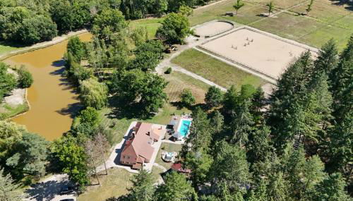 La Bretonnerie Luxury villa with pool & jacuzzi in a equestrian estate - Photo 2