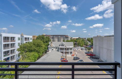 Top Floor City Views! King Bed Pool Gym Free Parking - Foto 19