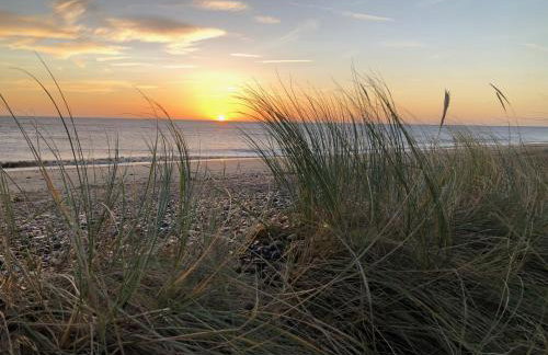 Tranquil 2-Bed Bungalow Near to Southwold - Photo 17