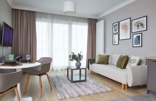 Metro Imielin 9th Floor Apartment - Photo 13