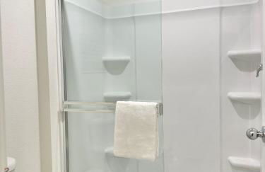 Luxury 4Bed 3Bath Roseville Home near Sports Complex and Galleria Mall - Foto 18