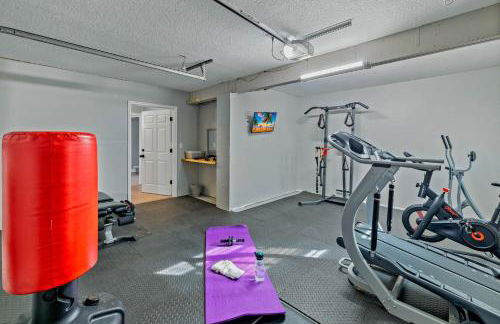 5 Bed3bath waterfront pool home with full gym, office, and heated pool! - Foto 30