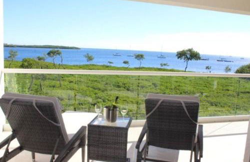 LIC Mgr - LUXURIOUS 3 BED 3 BATH OCEANFRONT SUITE - UPSCALE OCEANFRONT RESORT - INDOOR PICKLEBALL - SPEAKEASY! - Photo 1