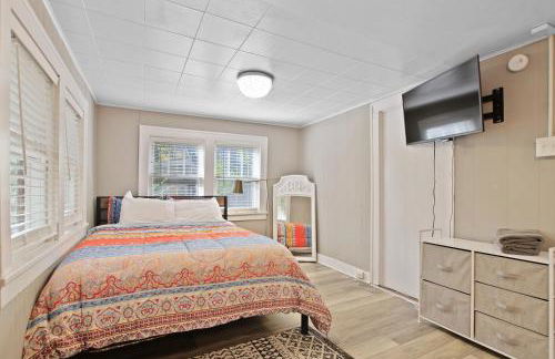 Bohemian Bungalow Pac-Man, walk downtown, pet friendly - Foto 43