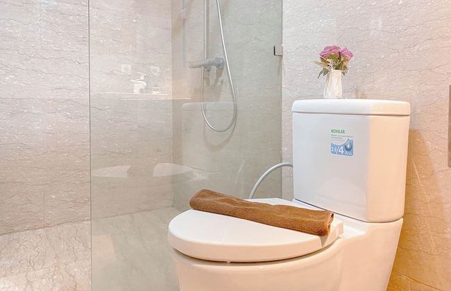 Elegant And Nice 2Br At Menteng Park Apartment - Photo 22