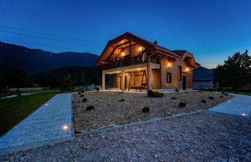Luxurious Home In Brusane With Sauna - Photo 20