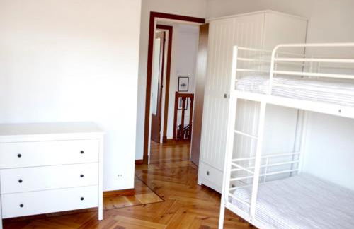 Amplia y cómoda casa en la playa de Berria - Foto 25