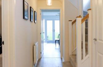 Modern 4BR House in the Centre Spacious & Ideal for Families and Contractors - Foto 12