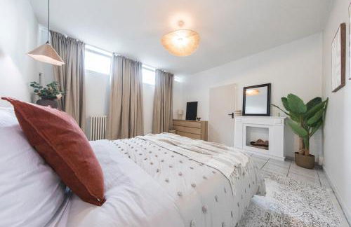 Loft Station Parking Video Projector near Tours - Photo 45