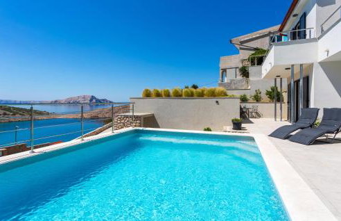 Awesome Home In Lukovo With Sauna - Foto 1