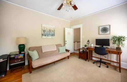 Efficiency in Grand Old Home, Downtown Durham - Photo 22