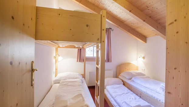 Chalet in Konigsleiten Near Ski Bus & Pool - Foto 3, Habitación