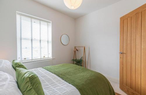 Spacious 2-Bed Flat with Panoramic Views - Foto 3