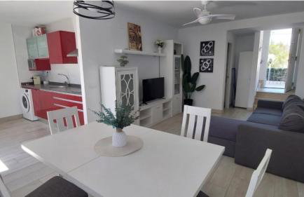 Chalet con piscina comunitaria y vistas al castillo en Peñiscola-3 terrazas-WIFI-parking - Foto 2