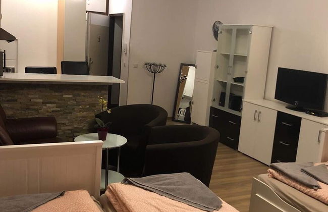 Friesenwall Centrum 5 min to Mainstation - Foto 11