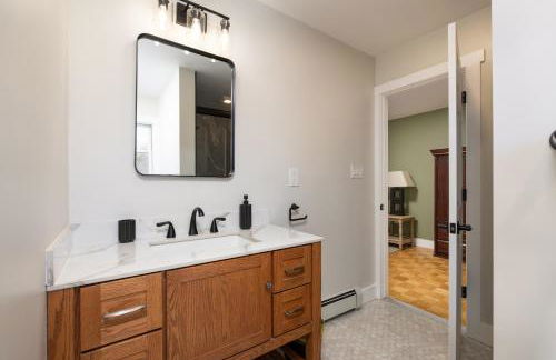 Lakefront Luxury at Stony Pointe - Foto 17