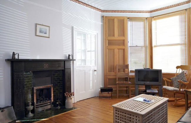 Central and Spacious 2 Bedroom Flat With Garden - Foto 17