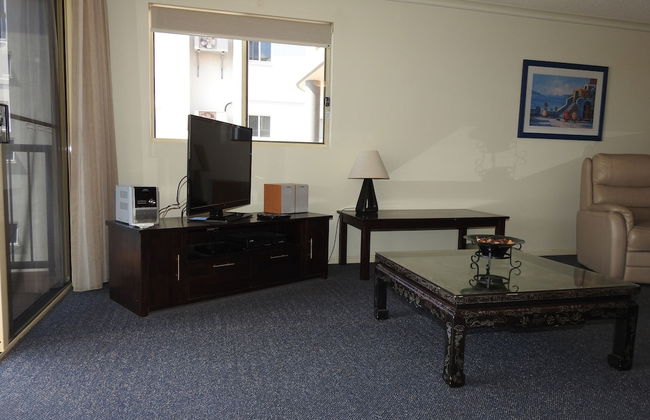 On The River Apartments - Photo 38