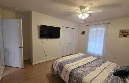 The Bama Bungalow 3BD Walk to the Game, Stay in Style - Foto 24