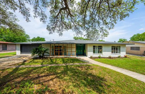 4 Bed sleeps 12 -Sea world-Six Flags-Down Town - Emerald Oasis - Foto 25