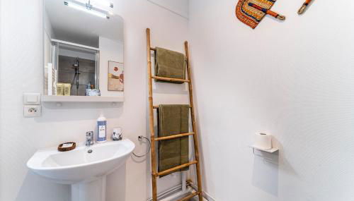 Le Minorel - Wifi - Netflix -Free Parking - Métro - Foto 5