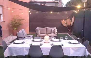 Casa Di Cotro bajo con gran jardín - Foto 1