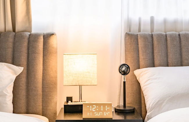 Modern Cozy Retreat Stylish Stay With Patio Parking - Foto 46