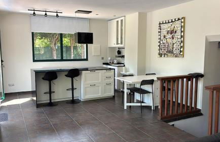 Loft anexo en chalet, con piscina de uso privado - Foto 6