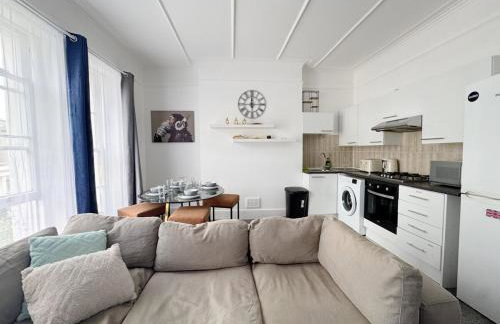 Prime Central London 2-Bed by Shops & Transport - Foto 10