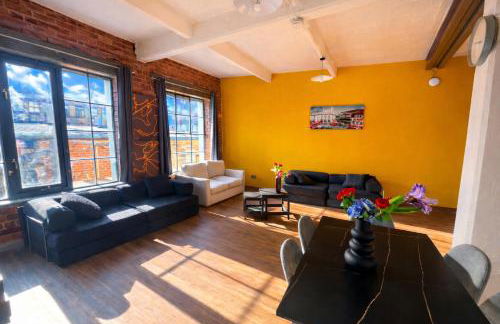 Central Apt - Sleeps 6- Steps to Bars & Restaurant - Foto 2