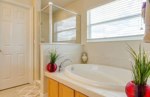 Pool Home * Large Master Bedroom - Foto 27