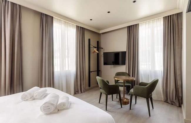 Hôtel Corneille - Entrée autonome, réception en ligne -Encore Mieux - Photo 9