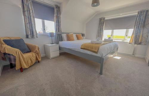 4 bed house 50 yards from the beach & lighthouse - Photo 19