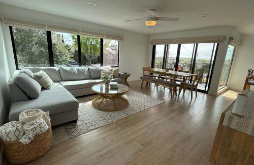 Modern Laguna Beach Duplex - Prime Location! - Foto 17