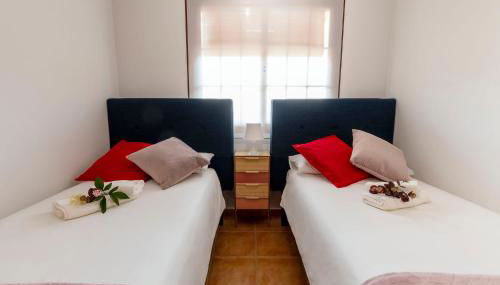 Ático con terraza-solárium y piscina 4-6 personas WIFI A/C - Foto 3