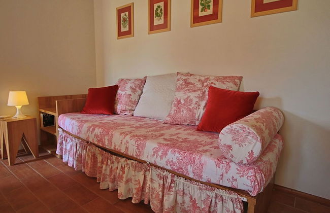 Cottage in Montelabbate With Pool & Forest - Foto 9