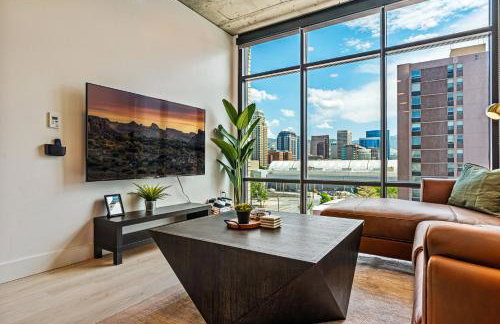 Exceptional 1BD BA-PoolHotTubGymParking- Downtown! - Foto 8