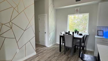 The Canvas Modern 4BR Retreat Rooftop - Foto 5