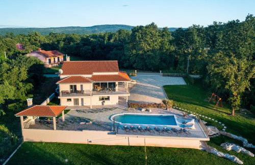 Luxury Villa Santa Cruz with XL pool and Jacuzzi - Photo 45