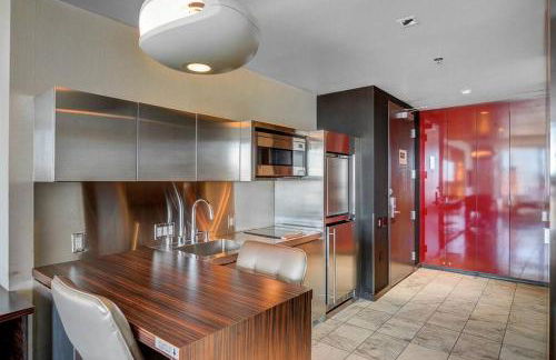 Strip View Luxury Studio No Resort Fee Palms Place - Foto 26