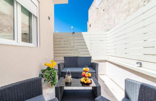 Sophia's Comfortable Home with a Private Backyard - Foto 40