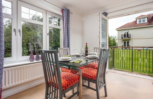 Turnberry Serviced Apartments - Photo 7