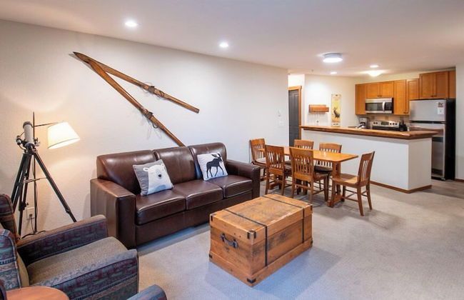 Snow Creek Lodge by Fernie Lodging Co - Photo 79