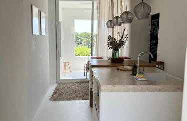 Sol MELBA Boutique Studios - Maslinica - Photo 25