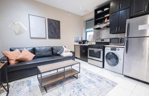Comfy 2 bedroom apartment on Central Park West - Photo 20