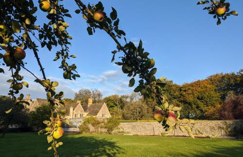 5 star Cotswold luxury with orchard garden - Foto 7