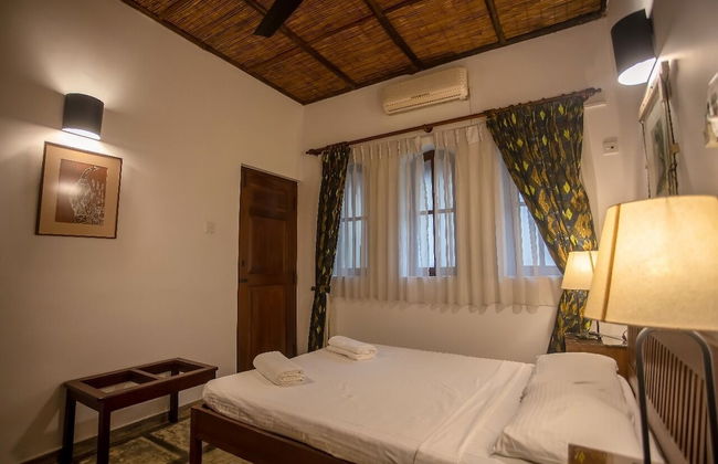 Serenity Lake Front Villa - Foto 47